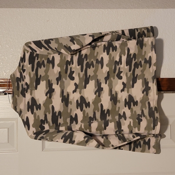 Place Girl's Camo Fleece Pullover - Picture 2 of 7